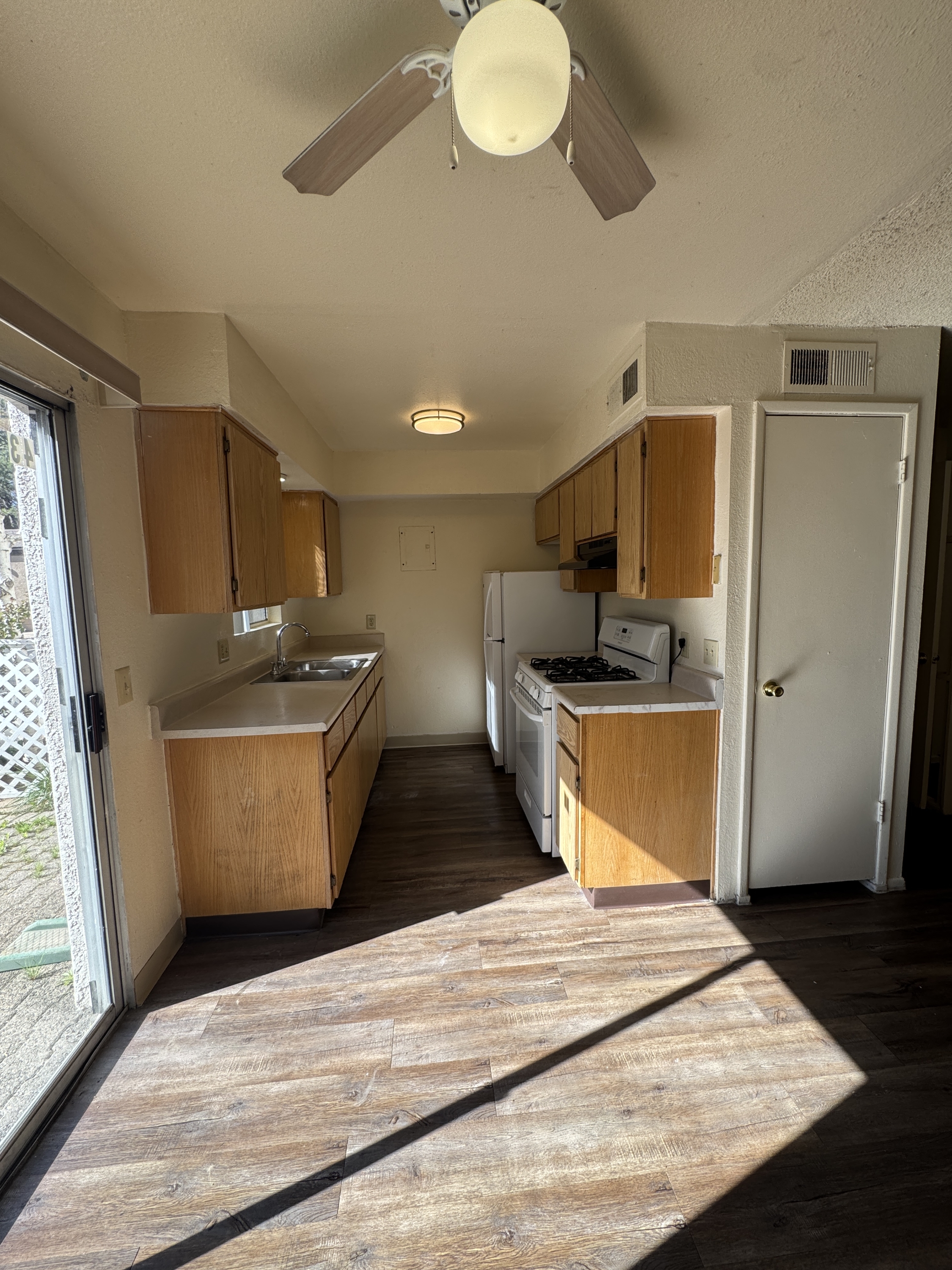 355 Country Club Circle 43