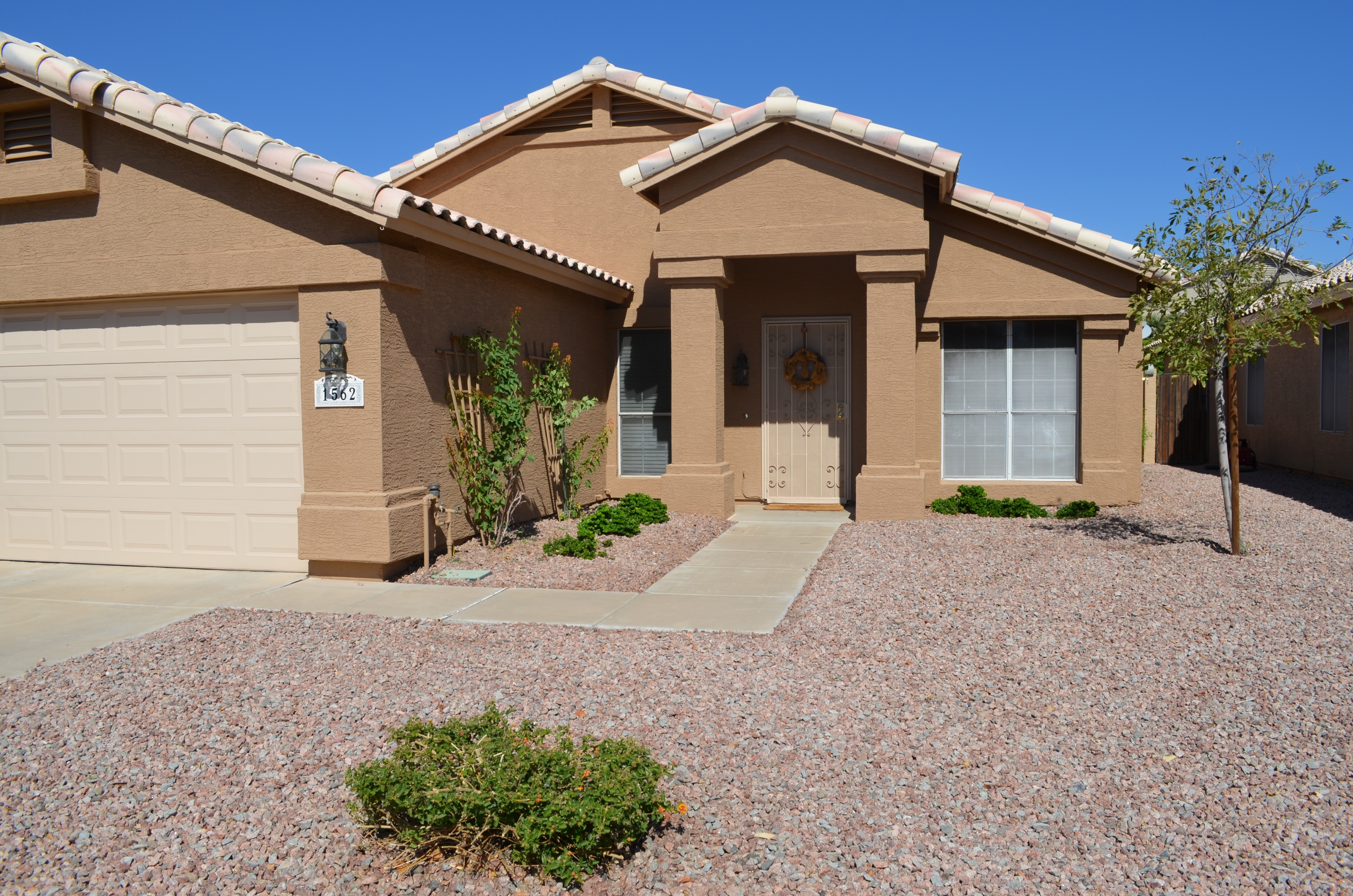 1562 West Linda Lane