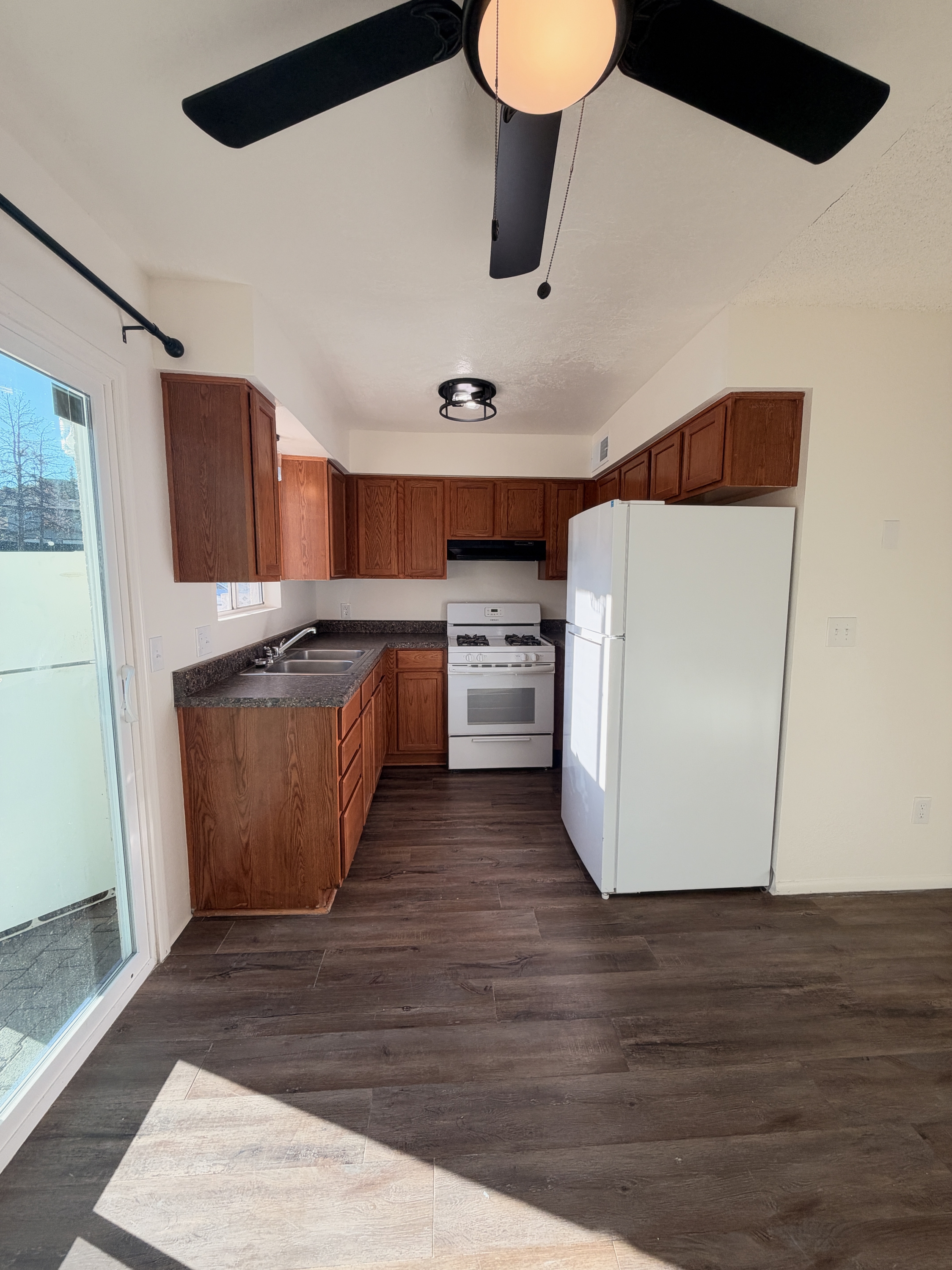 355 Country Club Circle 27